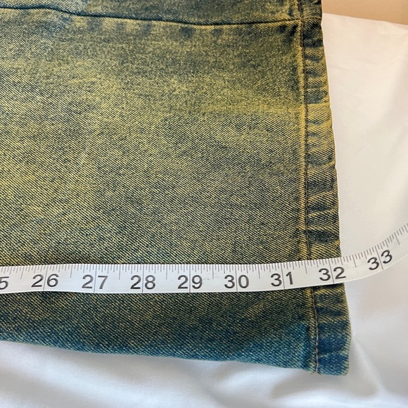 MAN. Boohoo man Straight-Leg Jeans with Vintage Wash - Picture 6 of 6